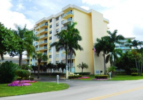 1 Bedrooms, Residential, Sale, Le Chateau Royal, 1 Bathrooms, Listing ID 1030, Florida, United States,